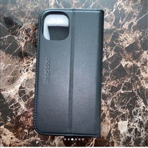 Accessories - iphone 11 Black leather case Accessories - iphone 11 Black leather case